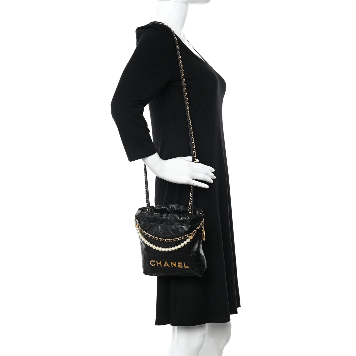Shiny Crumpled Calfskin Quilted Pearl Mini Chanel 22 Black