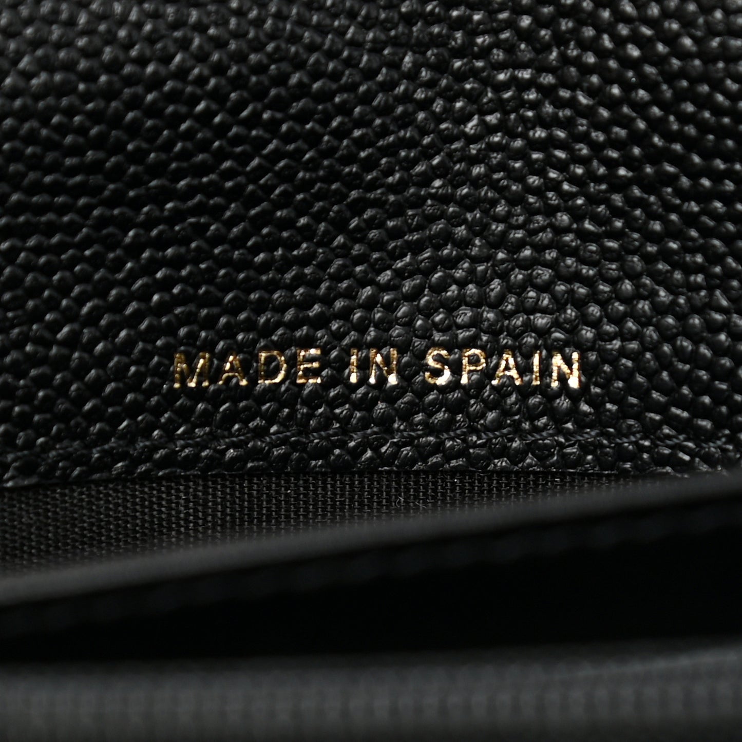 Caviar Quilted Large Boy Gusset Flap Wallet Black