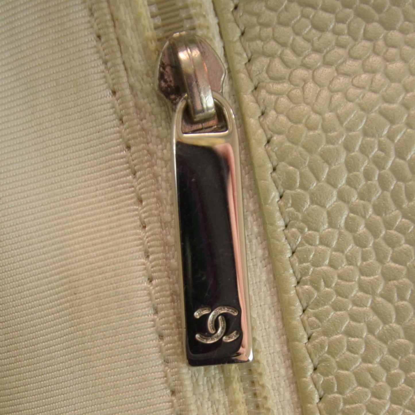 Caviar Quilted Grand Shopping Tote GST Pearl
