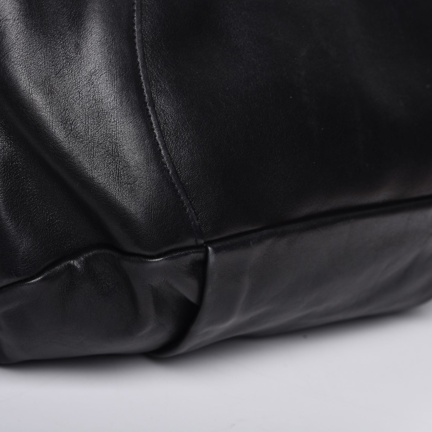 Soft Calf Flap Shoulder Bag Nero Black