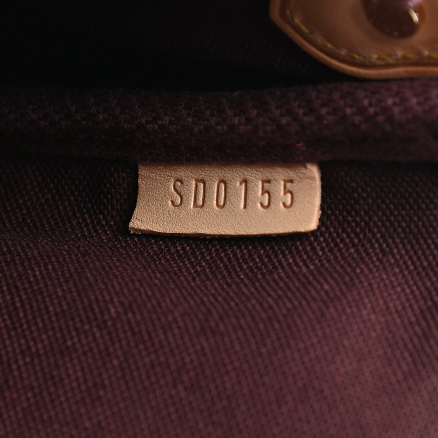 Louis Vuitton Monogram Favorite MM 7 of 10