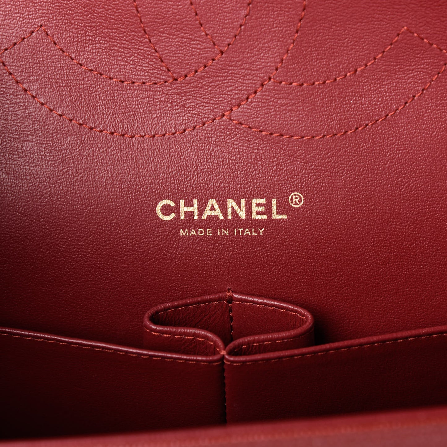 Iridescent Caviar Quilted Jumbo Double Flap Burgundy