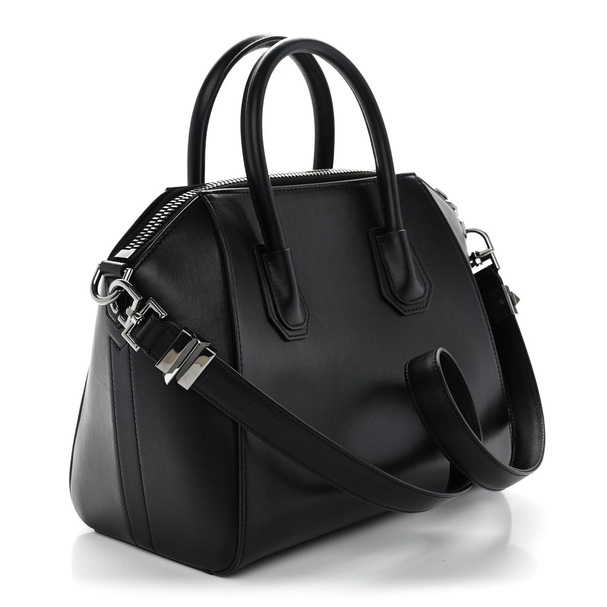 Smooth Calfskin Chains Small Antigona Black