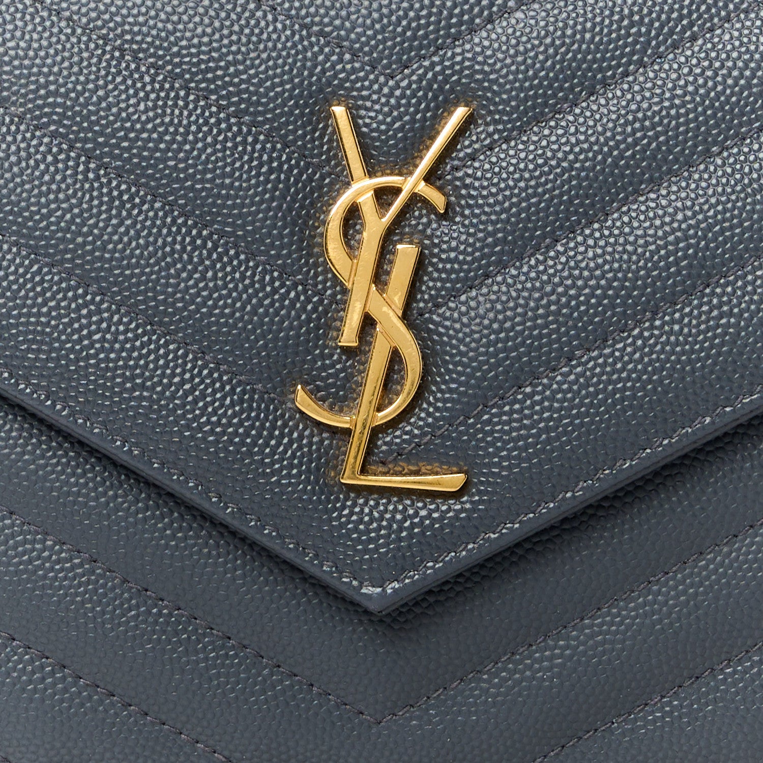Saint Laurent Grain De Poudre Matelasse Chevron Monogram Chain Wallet Storm 7 of 11
