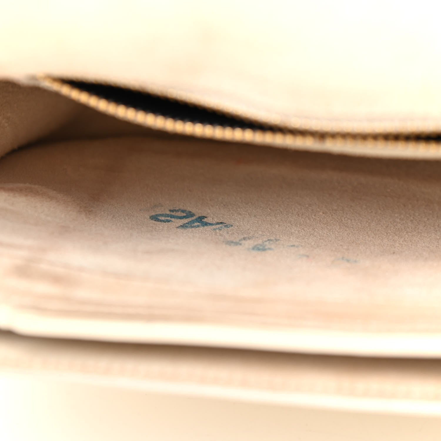 Saint Laurent Calfskin Classic Y Satchel White 5 of 5