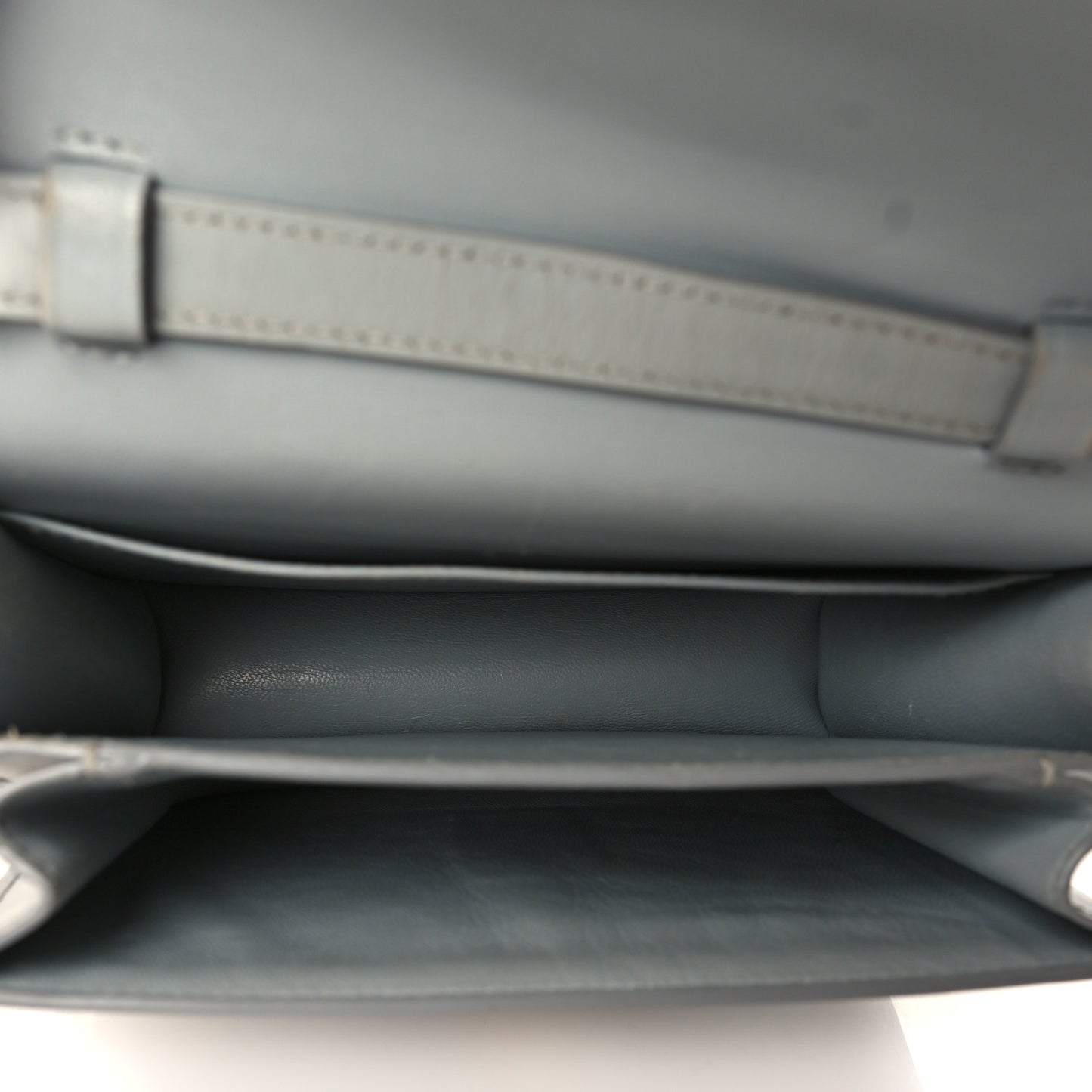 Box Calfskin Teen Classic Box Flap Bag Frost