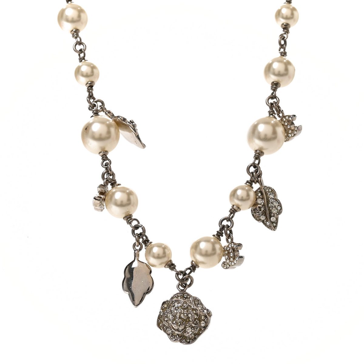 Crystal Pearl CC Camellia Charm Short Necklace Silver