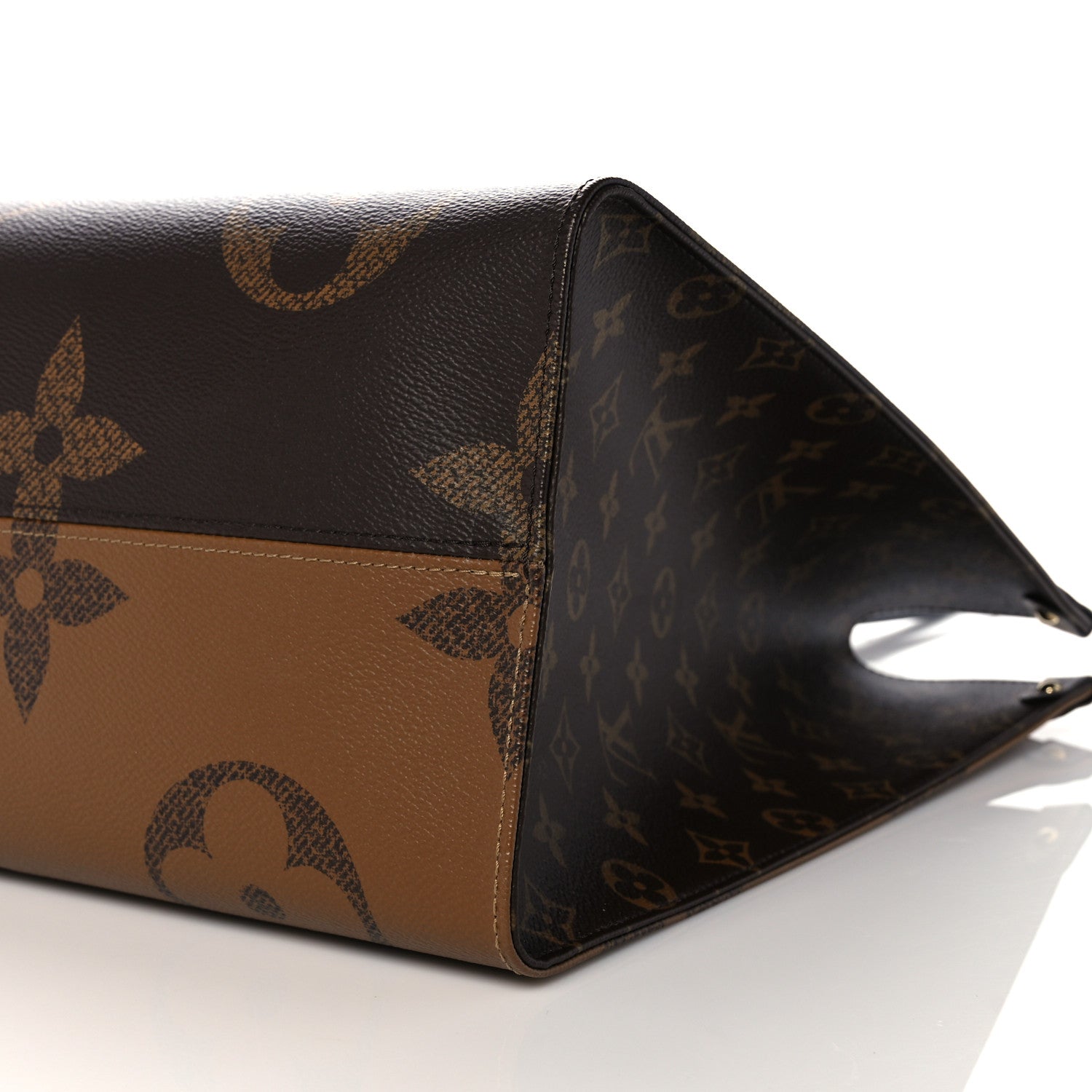 Louis Vuitton Reverse Monogram Giant Onthego GM 9 of 12