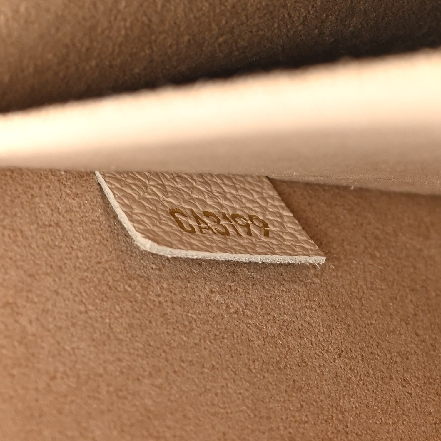 Louis Vuitton Monogram Vaugirard Creme 7 of 16