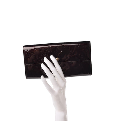 Louis Vuitton Vernis Sarah Wallet Amarante 2 of 8