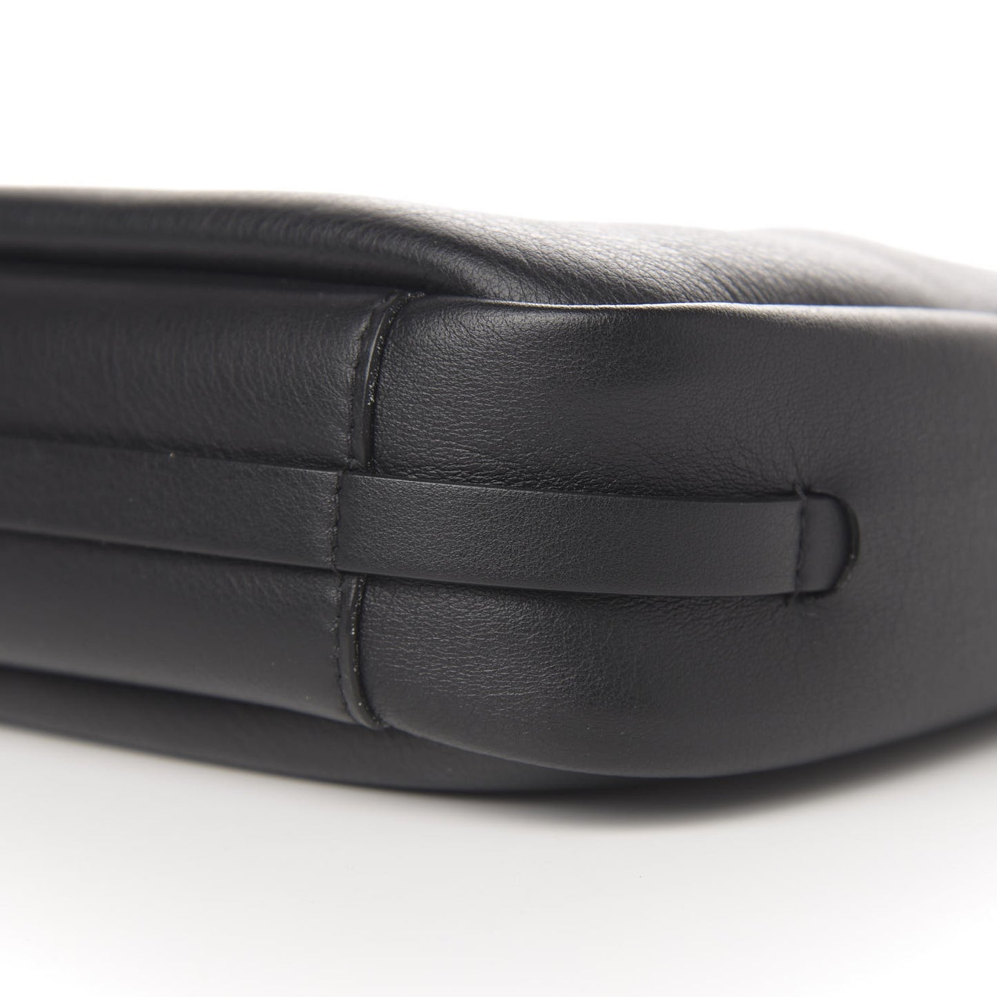 Calfskin Puppy And Kitten S Everyday Camera Bag Black
