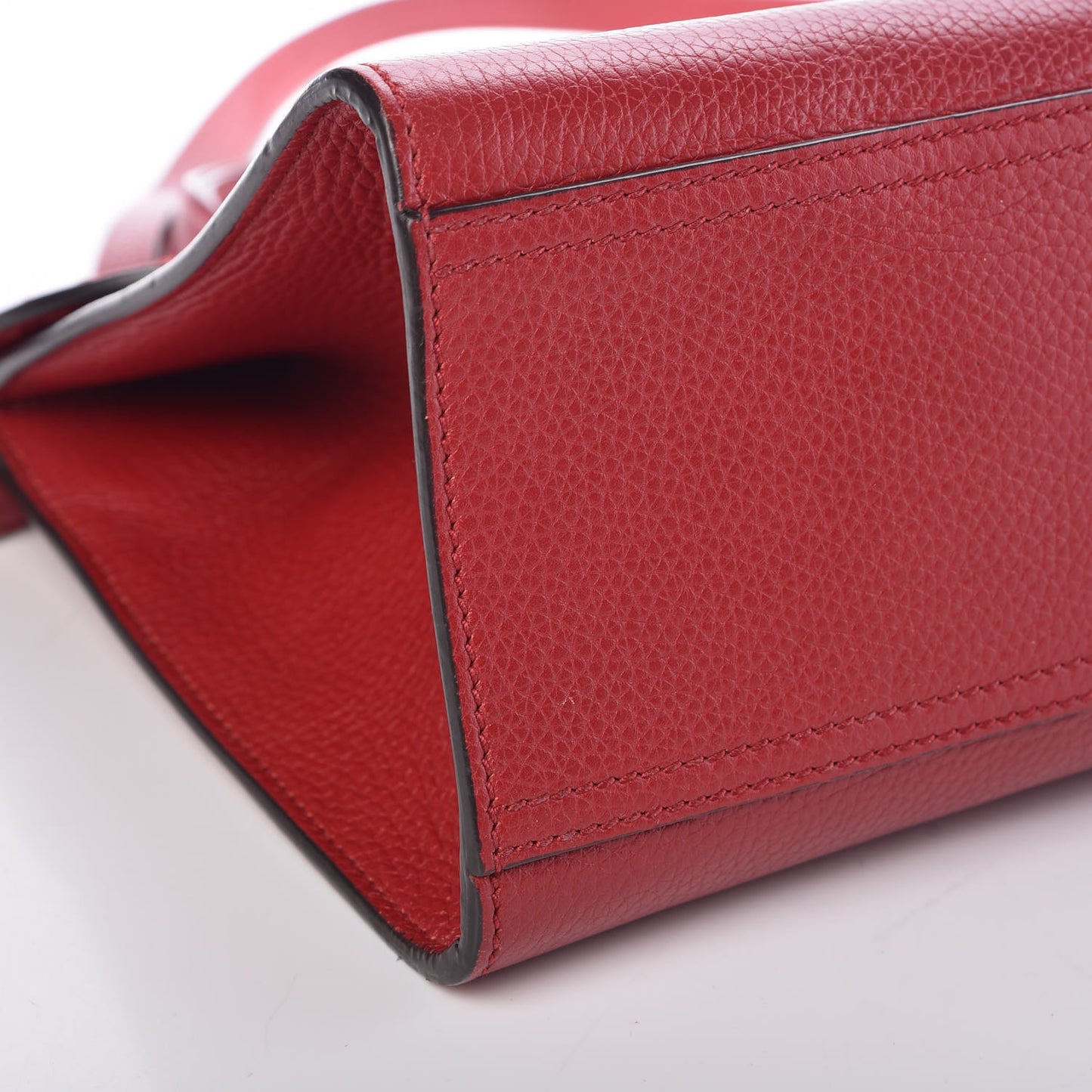 Calfskin Small GG Marmont Top Handle Bag Vulcanic Red
