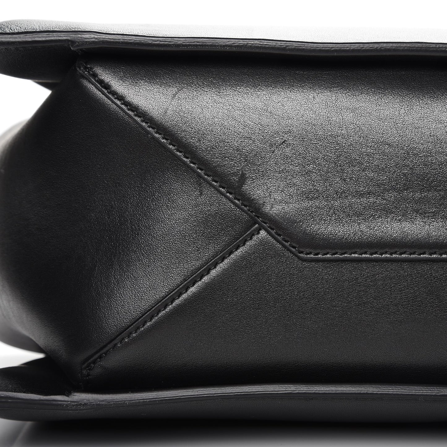 Supple Natural Calfskin Medium Tri-Fold Bag Black