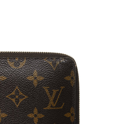 Louis Vuitton Monogram Poche Escapade Organizer Wallet 9 of 9