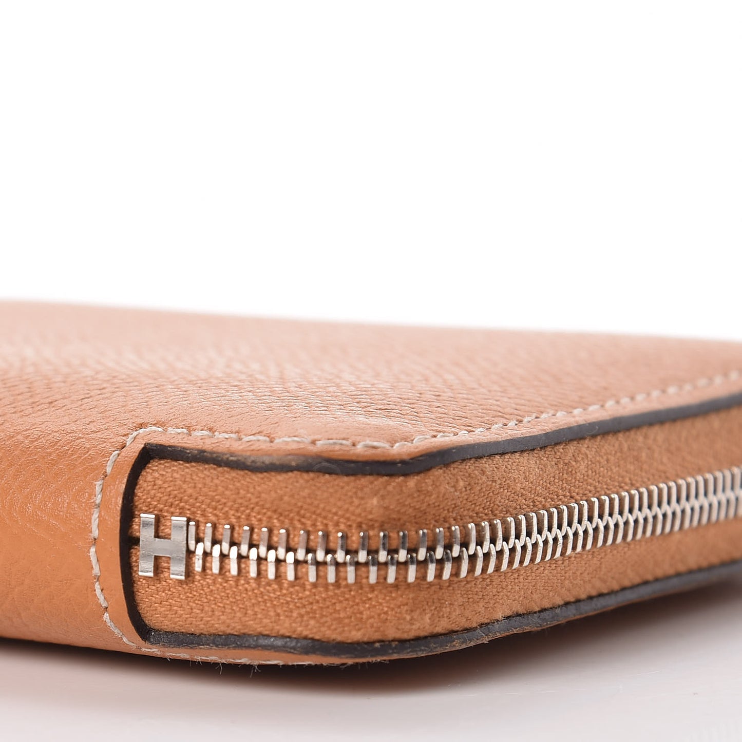 Epsom Silk'in Compact Wallet Gold