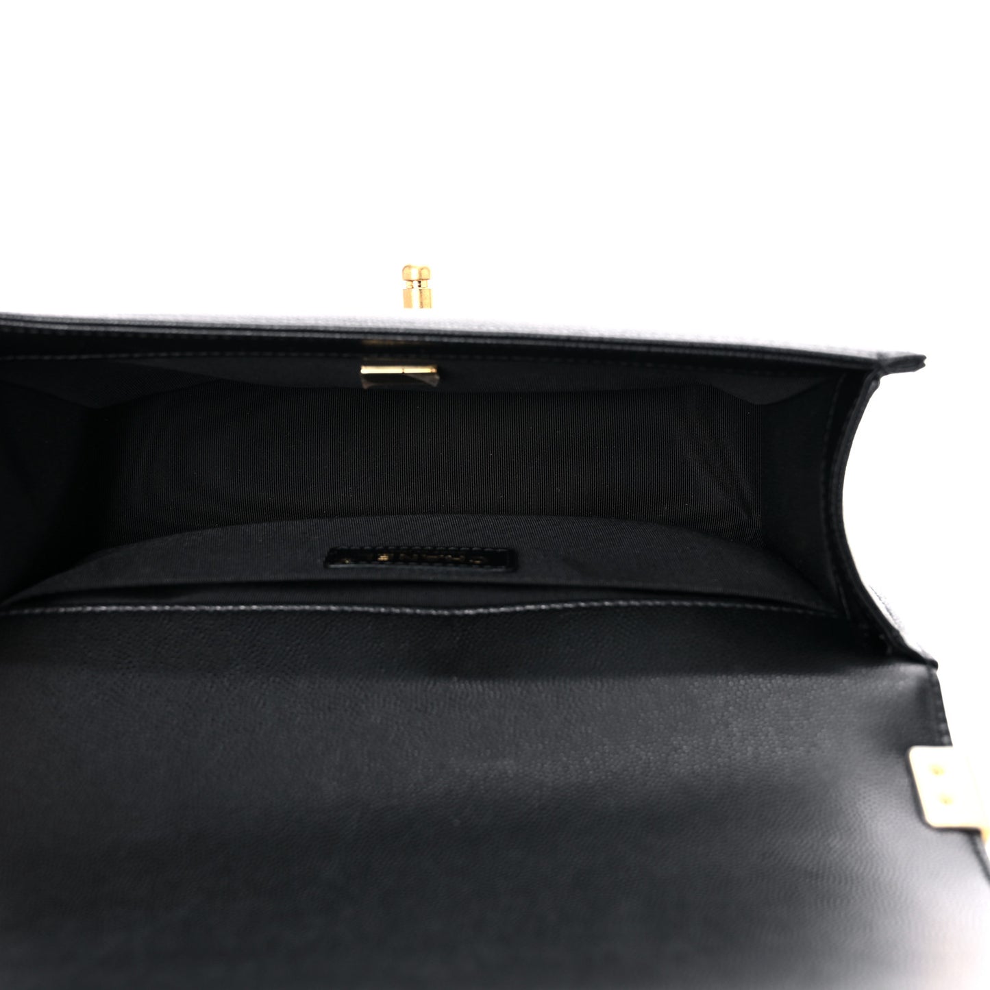 Caviar Quilted Medium Boy Flap Black