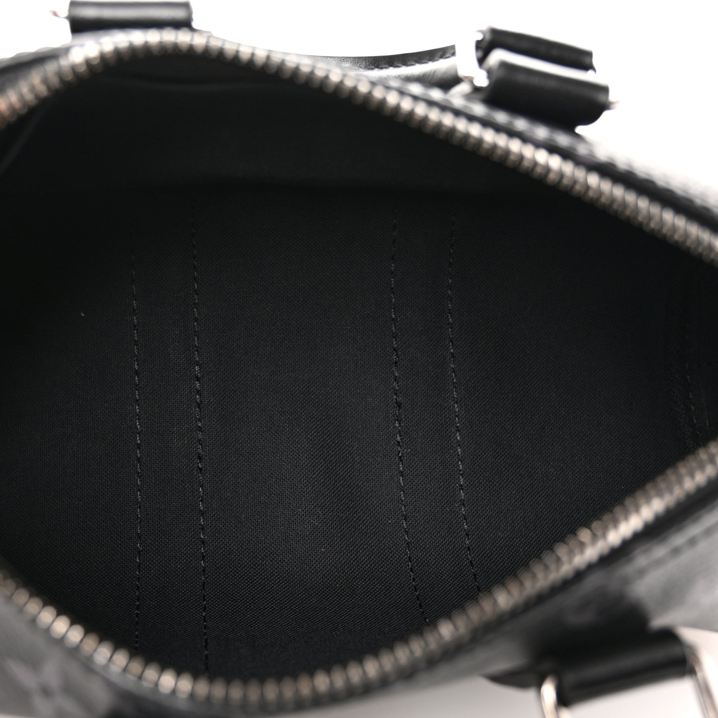 Reverse Monogram Eclipse Keepall Bandouliere 25