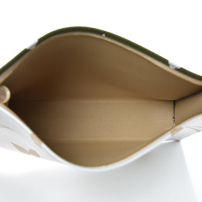Louis Vuitton Monogram Giant Toiletry Pouch 26 Kaki 5 of 10