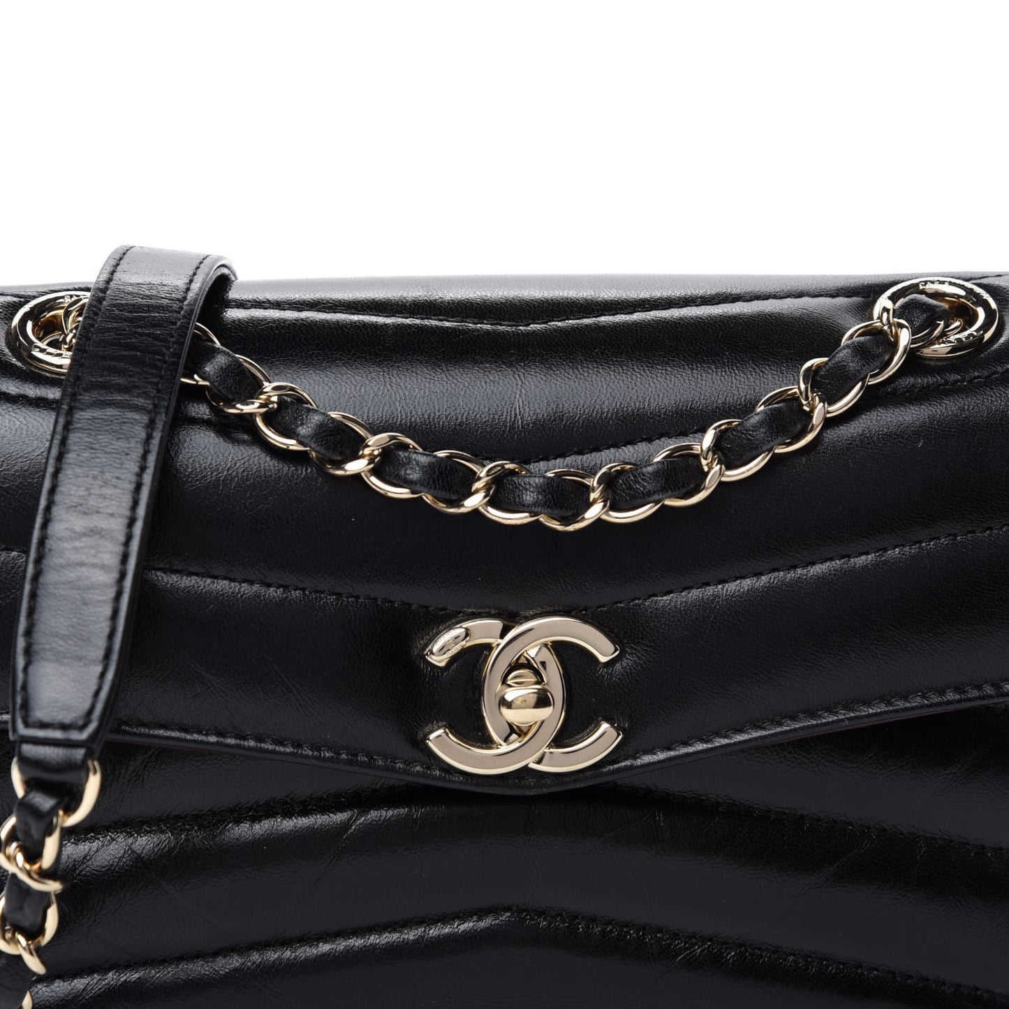Shiny Lambskin Quilted Small Chevron Miroir Black