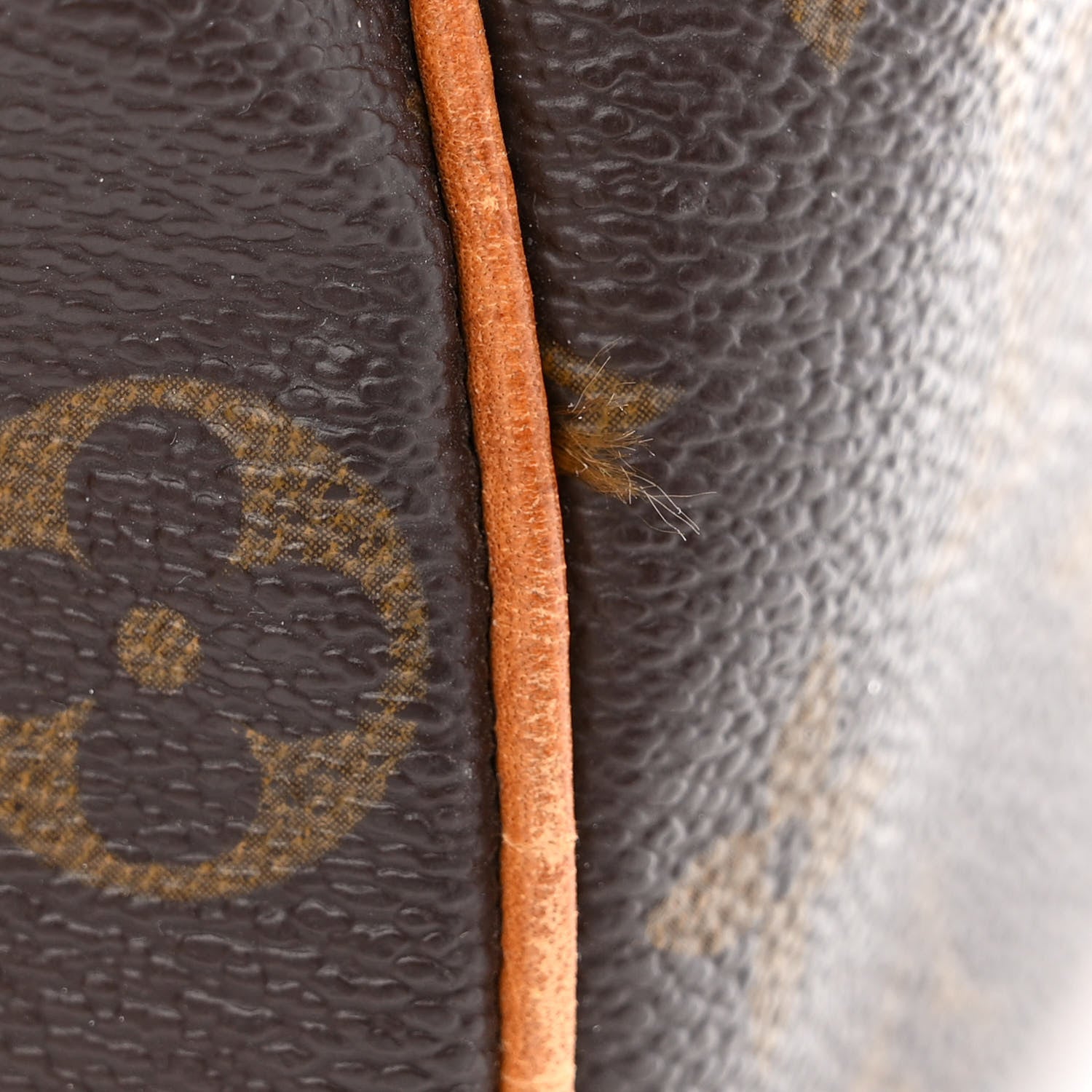 Louis Vuitton Monogram Speedy 25 14 of 17