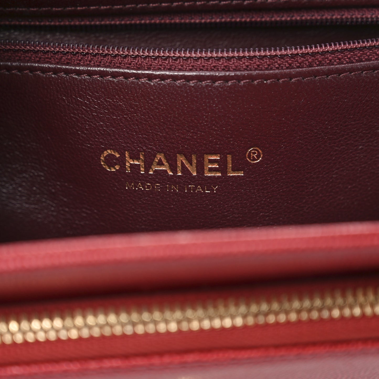 Caviar Quilted Large Business Affinity Flap Red