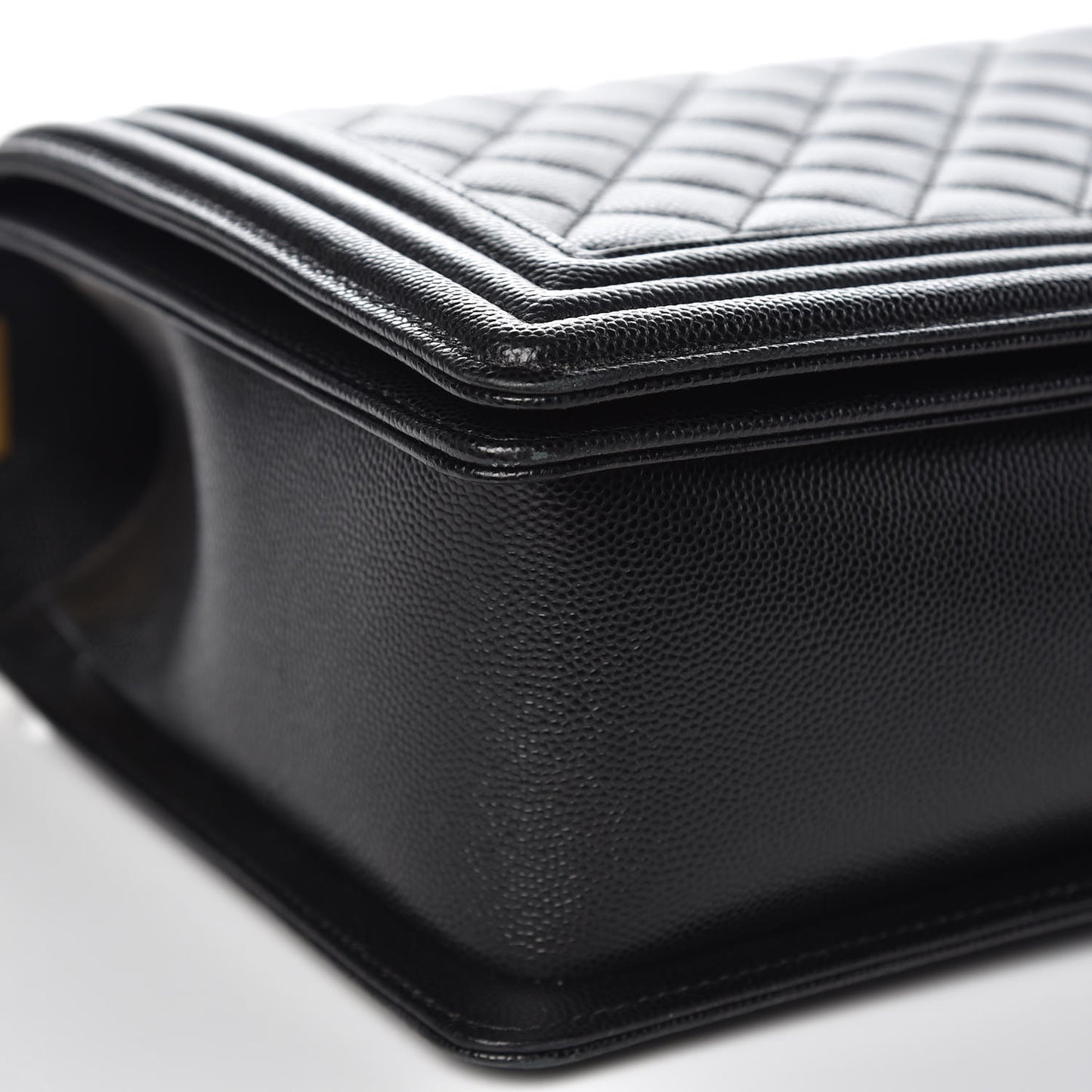 Caviar Quilted New Medium Boy Flap Black