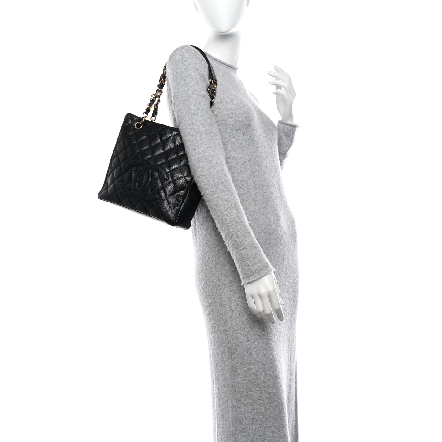 Caviar Quilted Petit Shopping Tote PST Black