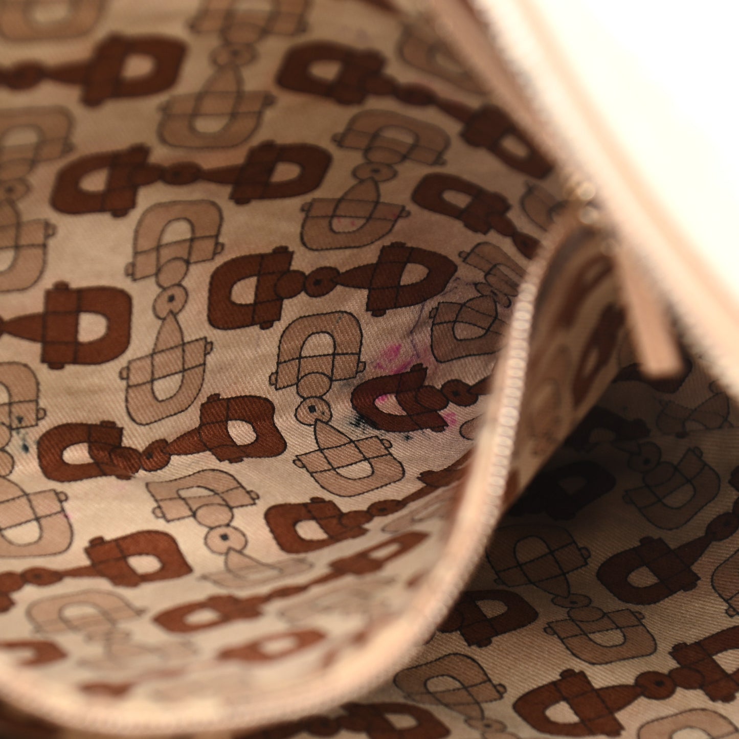 Guccissima Studded Pelham Shoulder Bag Beige