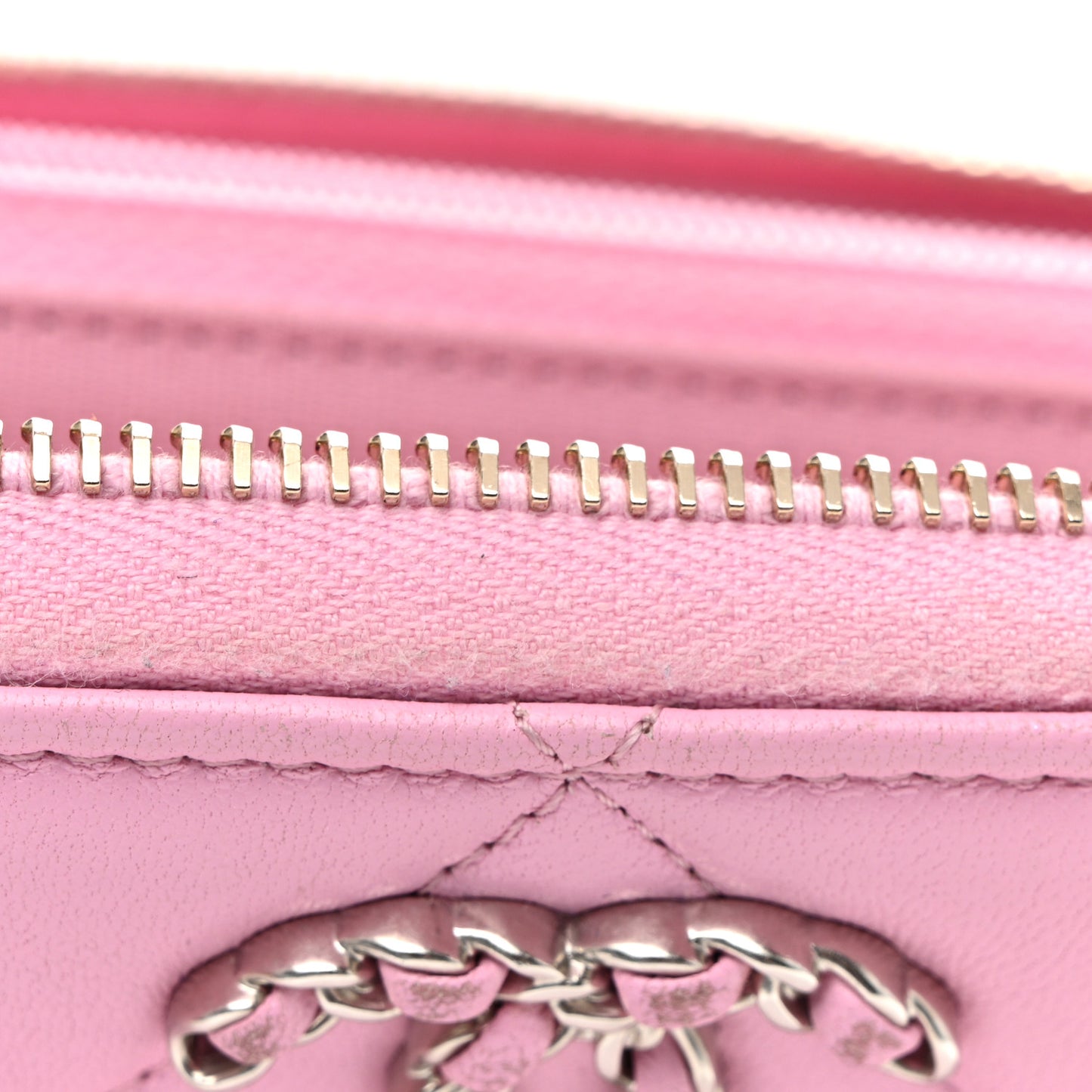 Lambskin Quilted Chanel 19 Zipped Wallet Light Pink