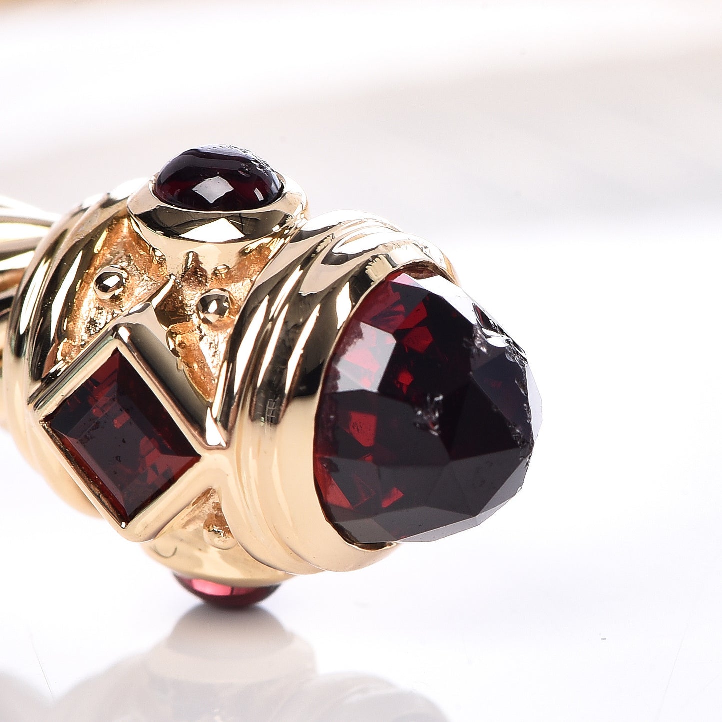 18K Yellow Gold Garnet 5mm Renaissance Bracelet