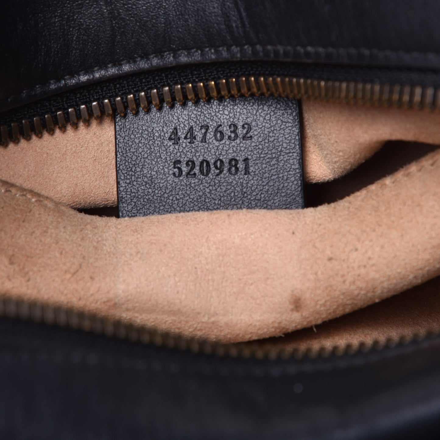 Calfskin Matelasse Small GG Marmont Chain Shoulder Bag Black
