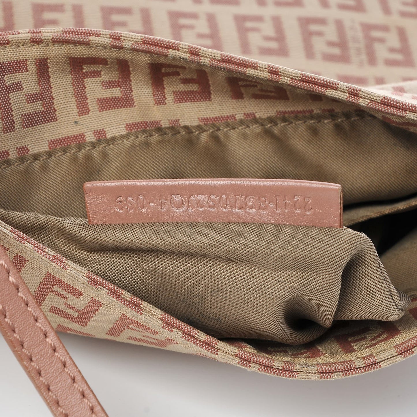 Zucchino Vitello Baguette Crossbody Beige Bruciato Bois de Rose
