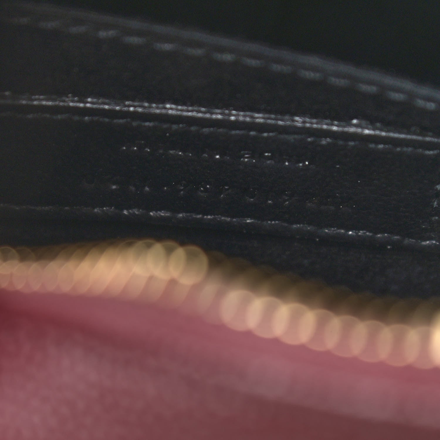 Saint Laurent Grain De Poudre Matelasse Chevron Quilted Round Vinyle Camera Bag Rouge Legion 6 of 8