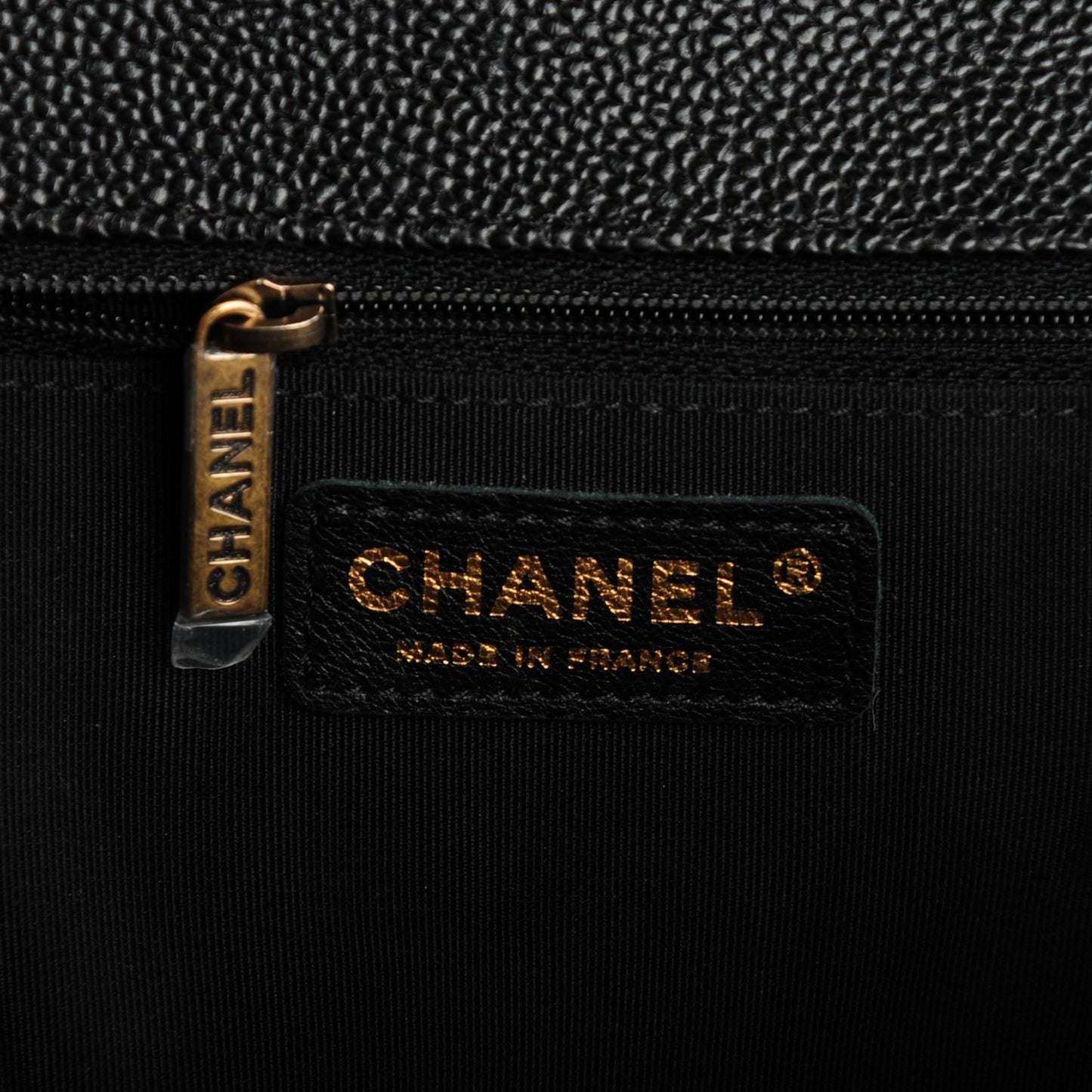 Caviar Quilted New Medium Boy Flap Black