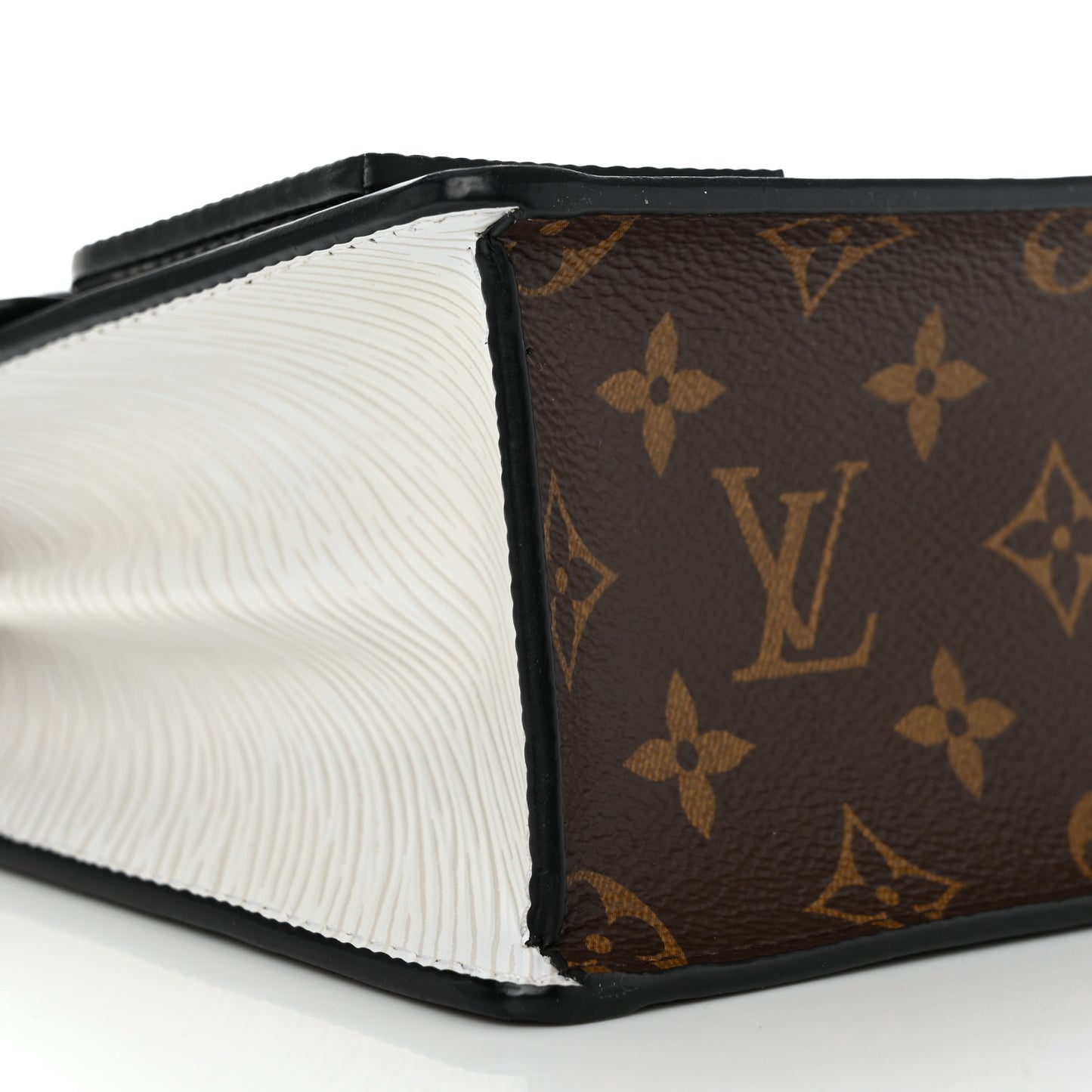 Vernis Epi Monogram Spring Street Black