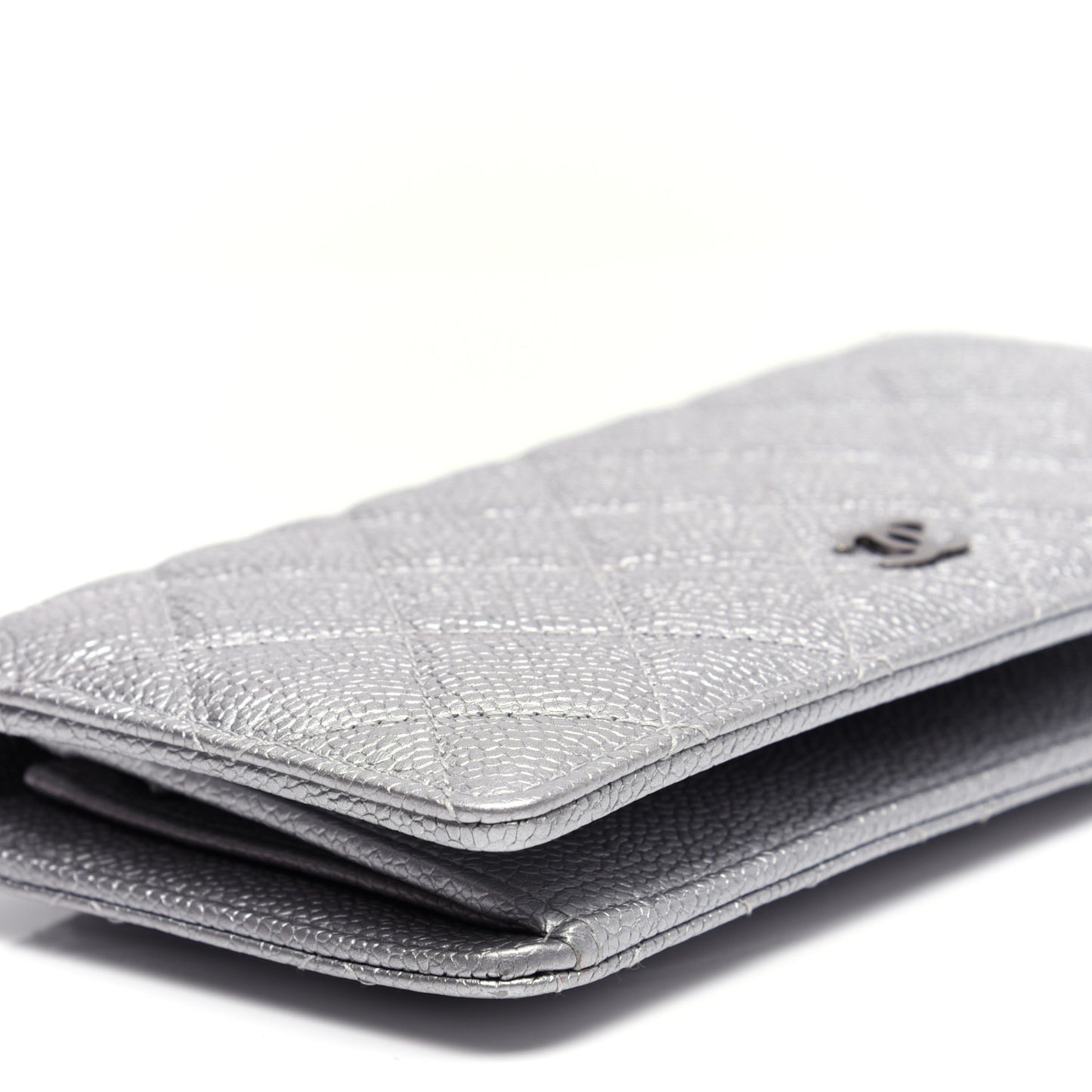 Metallic Caviar Quilted Yen Wallet Silver