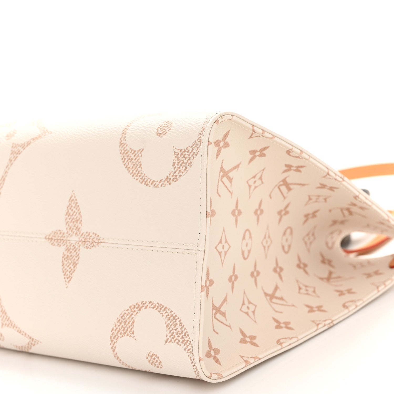 Louis Vuitton Monogram Dune Giant Onthego MM 9 of 9