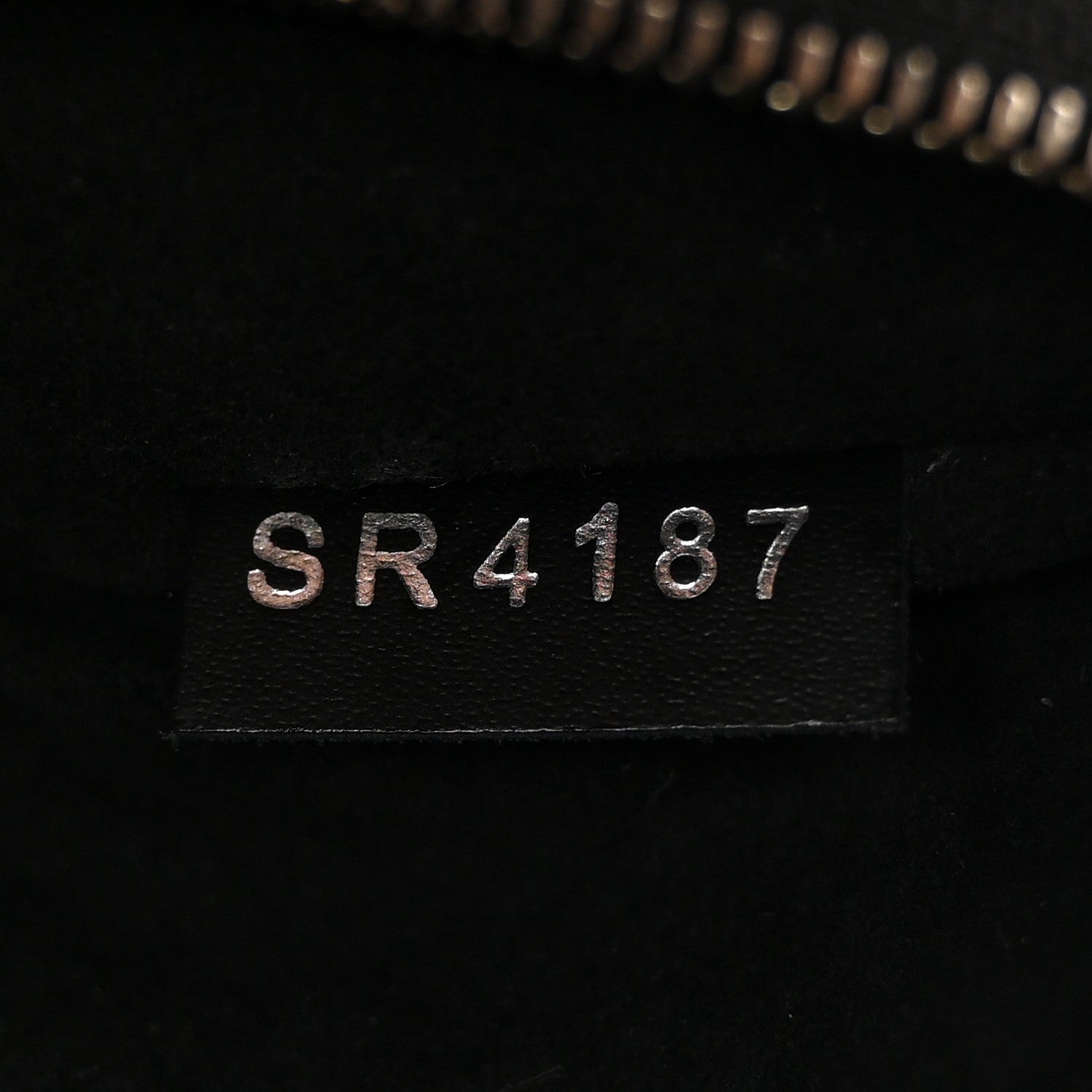 Louis Vuitton Epi Cluny MM Black 7 of 12