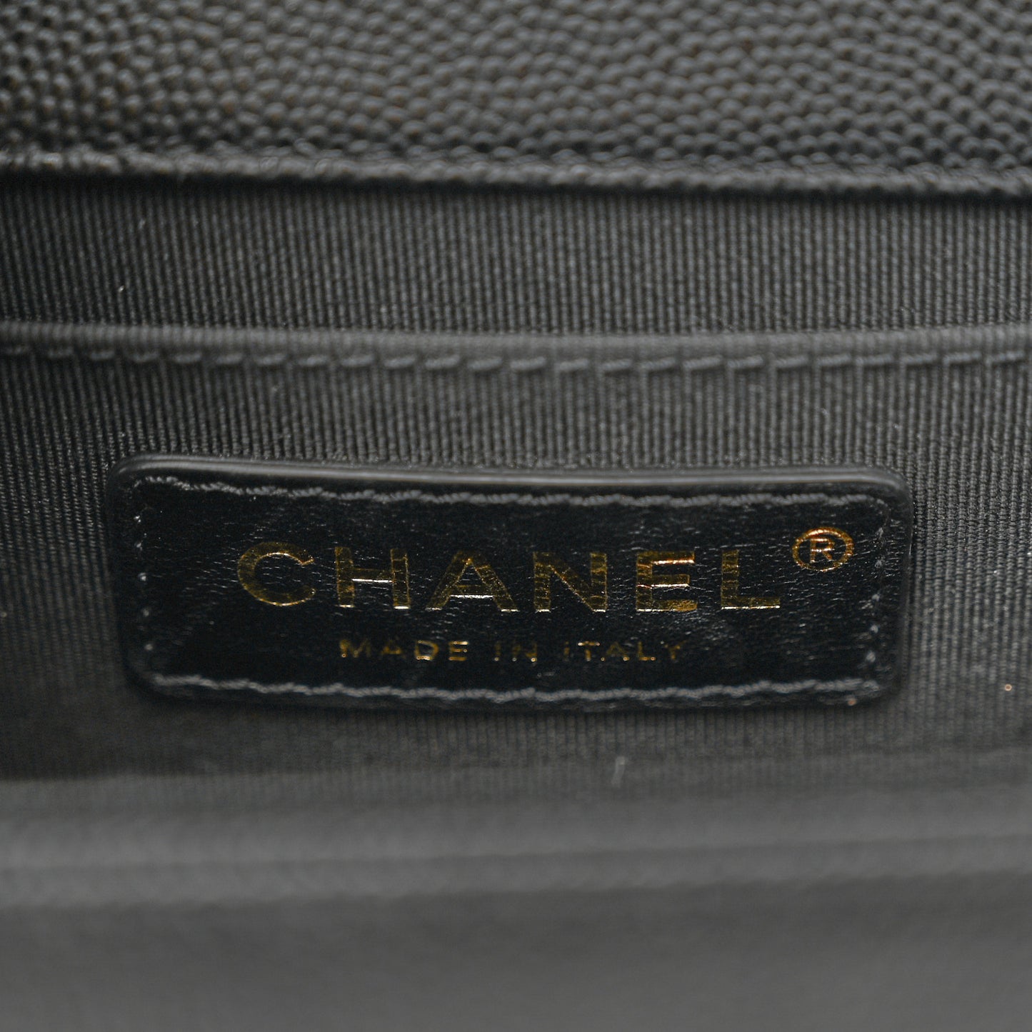 Caviar Quilted Medium Boy Flap Black