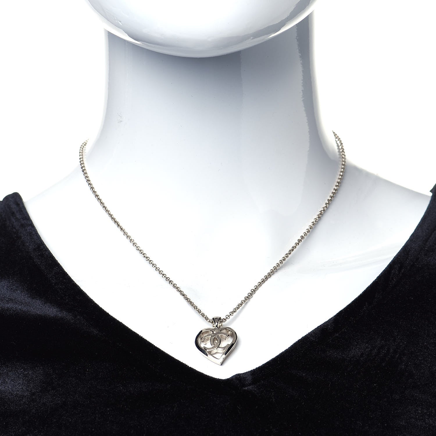 Chanel CC Heart Chain Pendant Necklace Gold 2 of 7