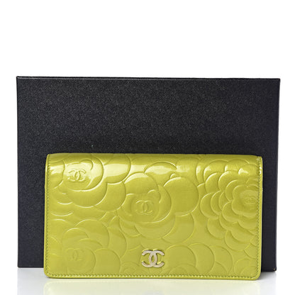 Chanel Patent Camellia Embossed Yen Wallet Green 9 of 9
