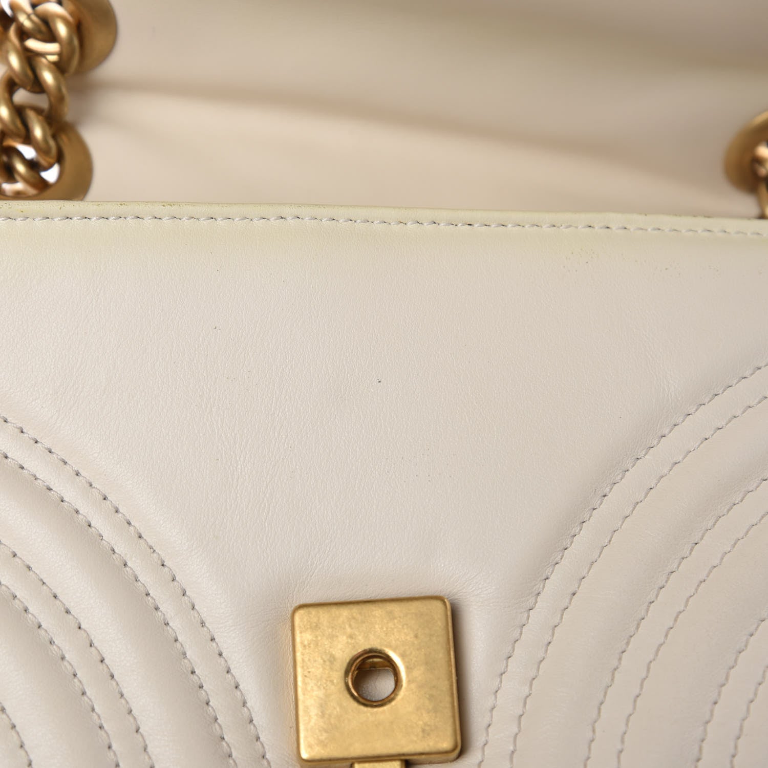 Gucci Calfskin Matelasse Mini GG Marmont Shoulder Bag White 13 of 20