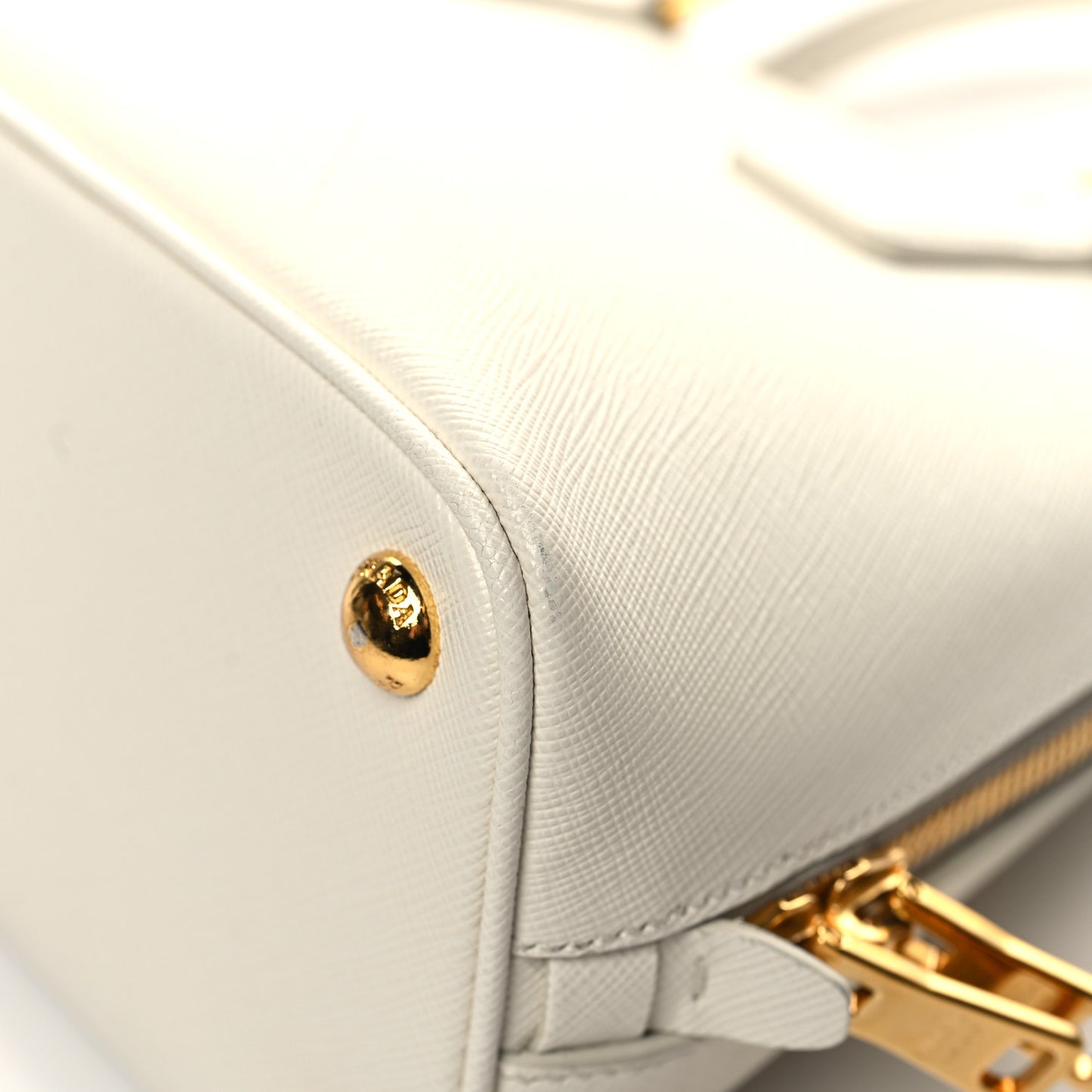 Saffiano Lux Small Promenade Tote Talco