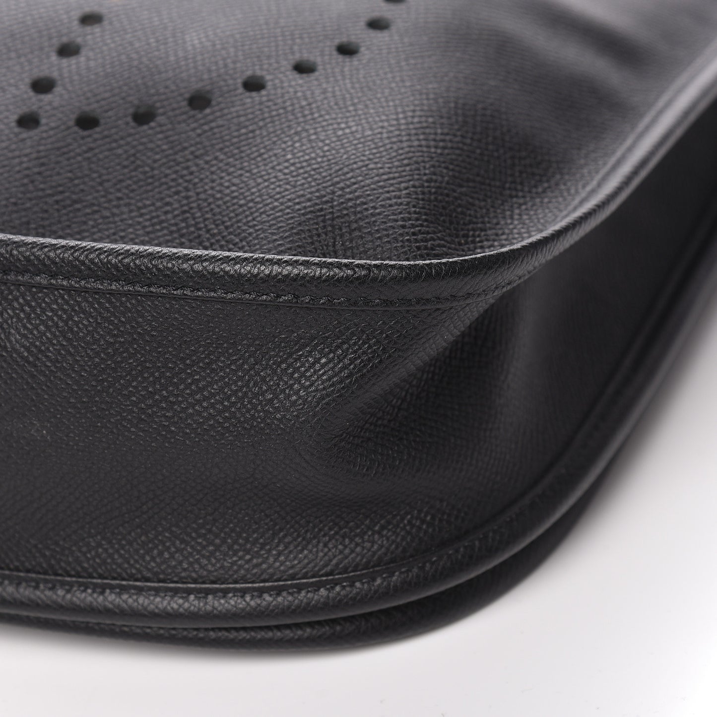 Epsom Evelyne III PM Black