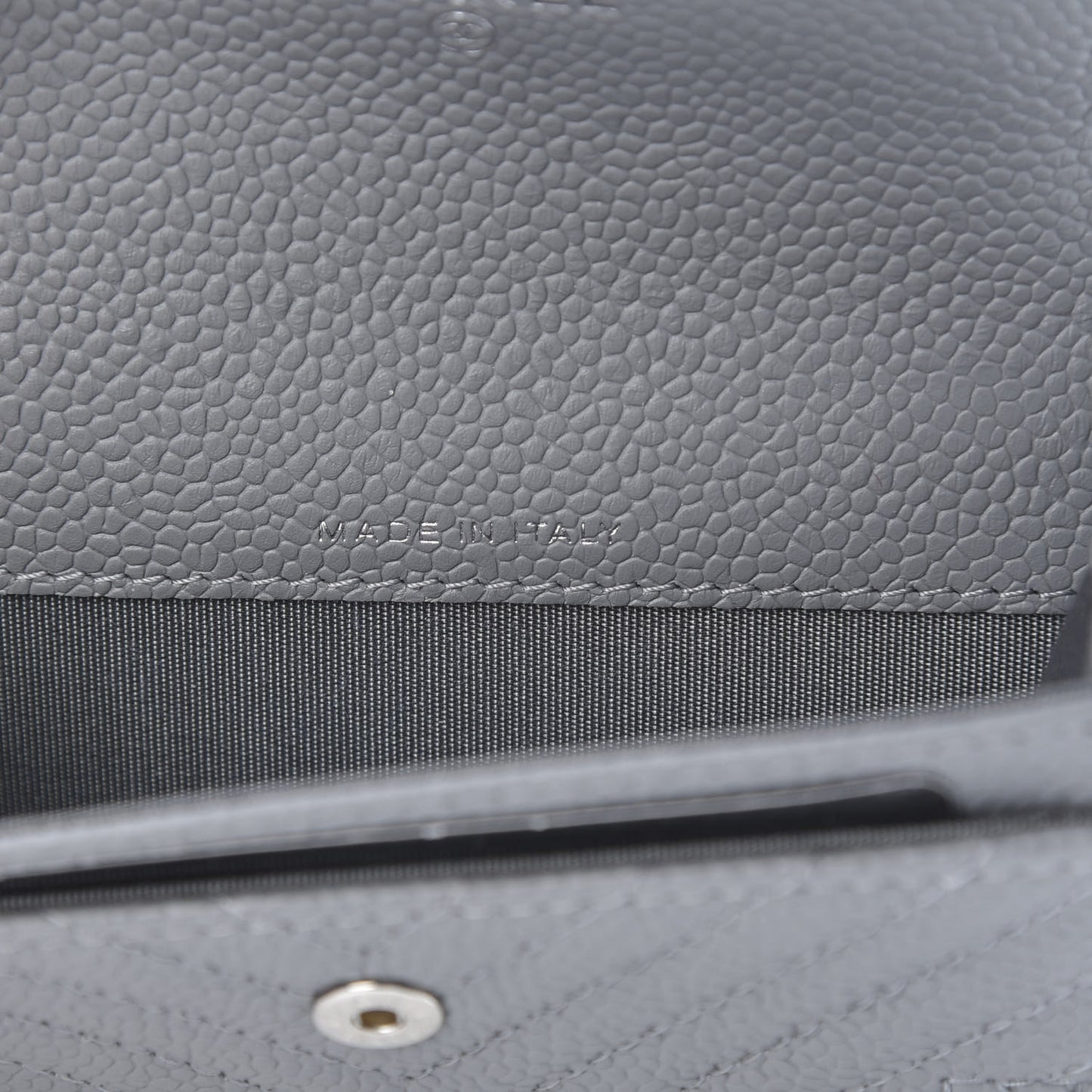 Caviar Chevron Quilted Boy Flap Card Holder Grey