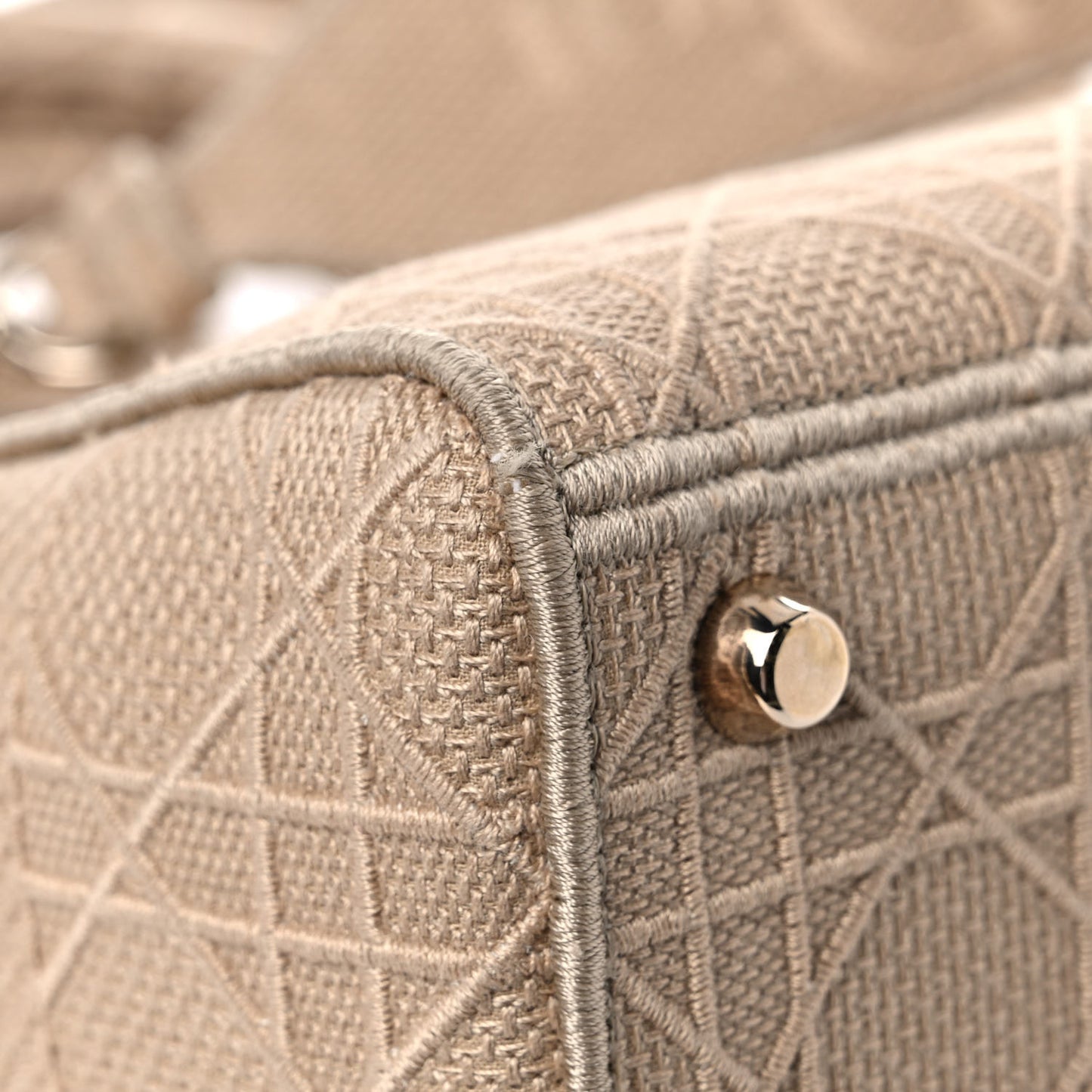 Canvas Embroidered Medium Lady D-Lite Beige