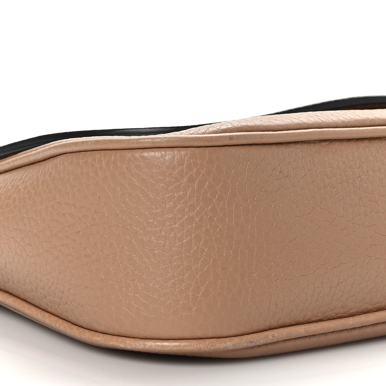 Gucci Pebbled Calfskin Medium Soho Flap Crossbody Camelia 8 of 10
