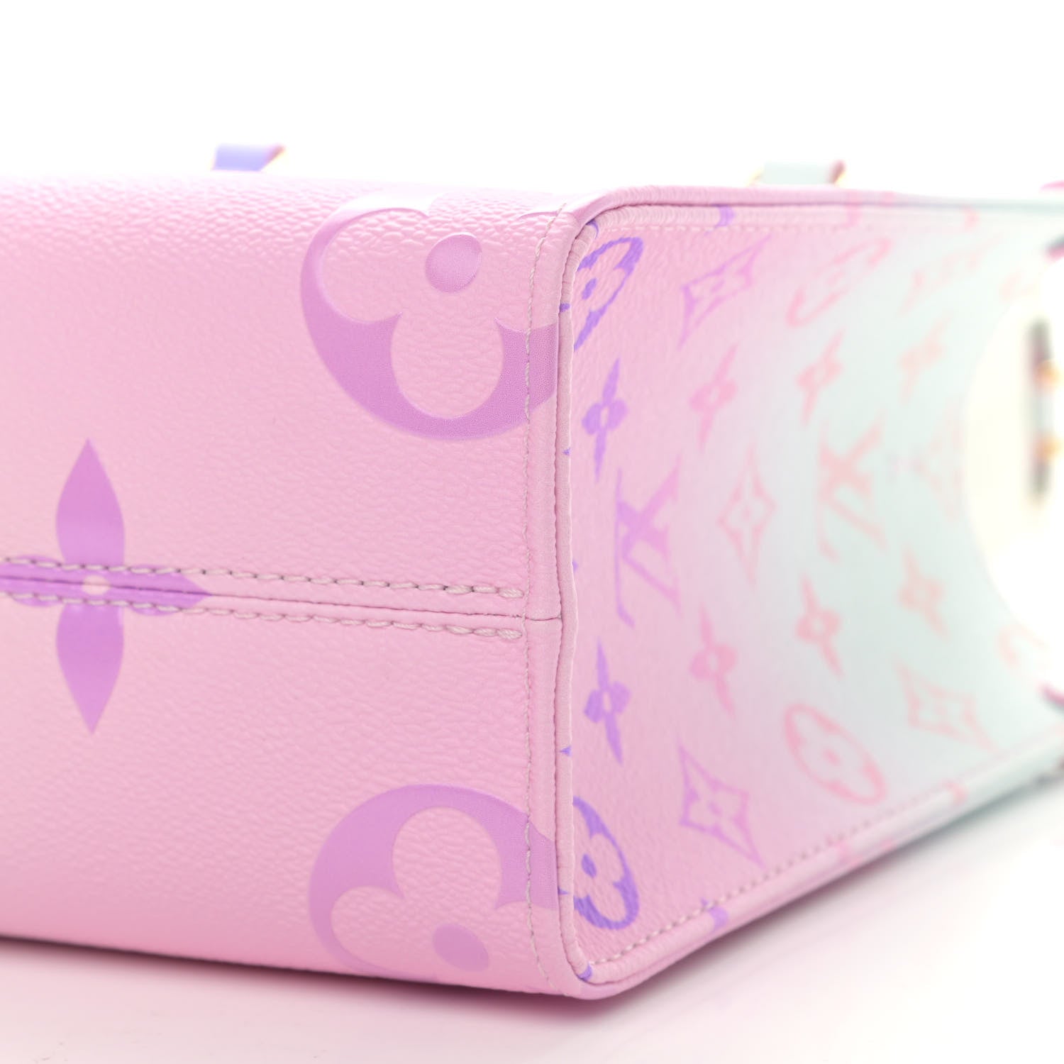 Louis Vuitton Monogram Giant Spring In The City Onthego PM Sunrise Pastel 9 of 10