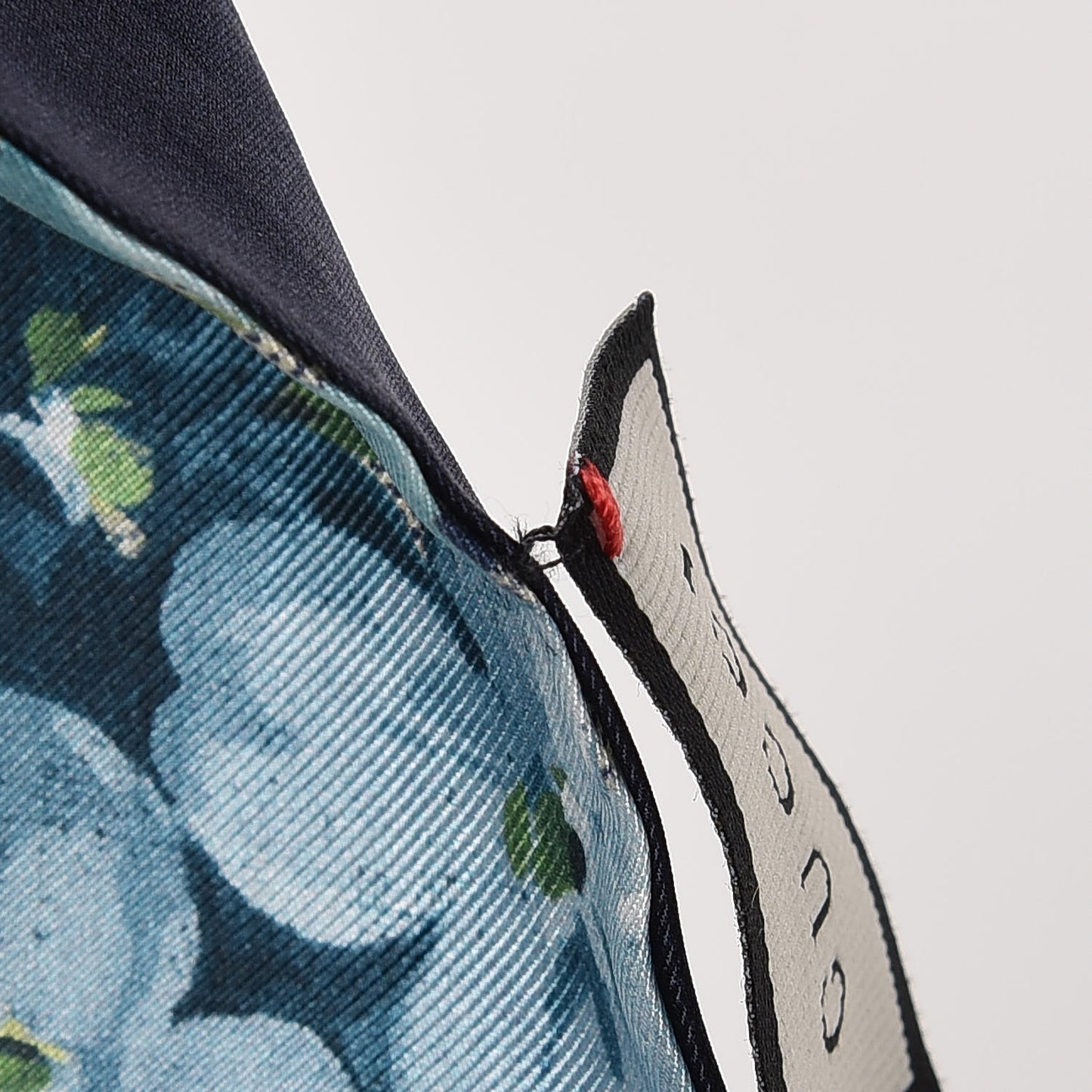 Silk Twill GG Monogram Bloomy GG Neck Bow Scarf Midnight Blue Sky Blue