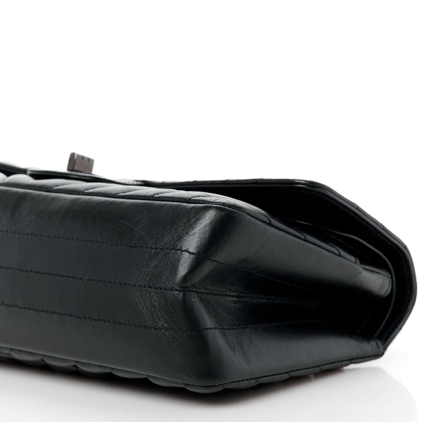 Aged Calfskin Chevron Quilted 2.55 Reissue 225 Flap So Black